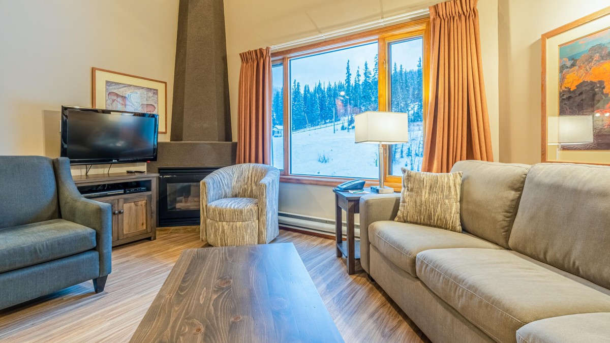 Bear Country Property Management (2018) Ltd.-Cahilty #305-image-1