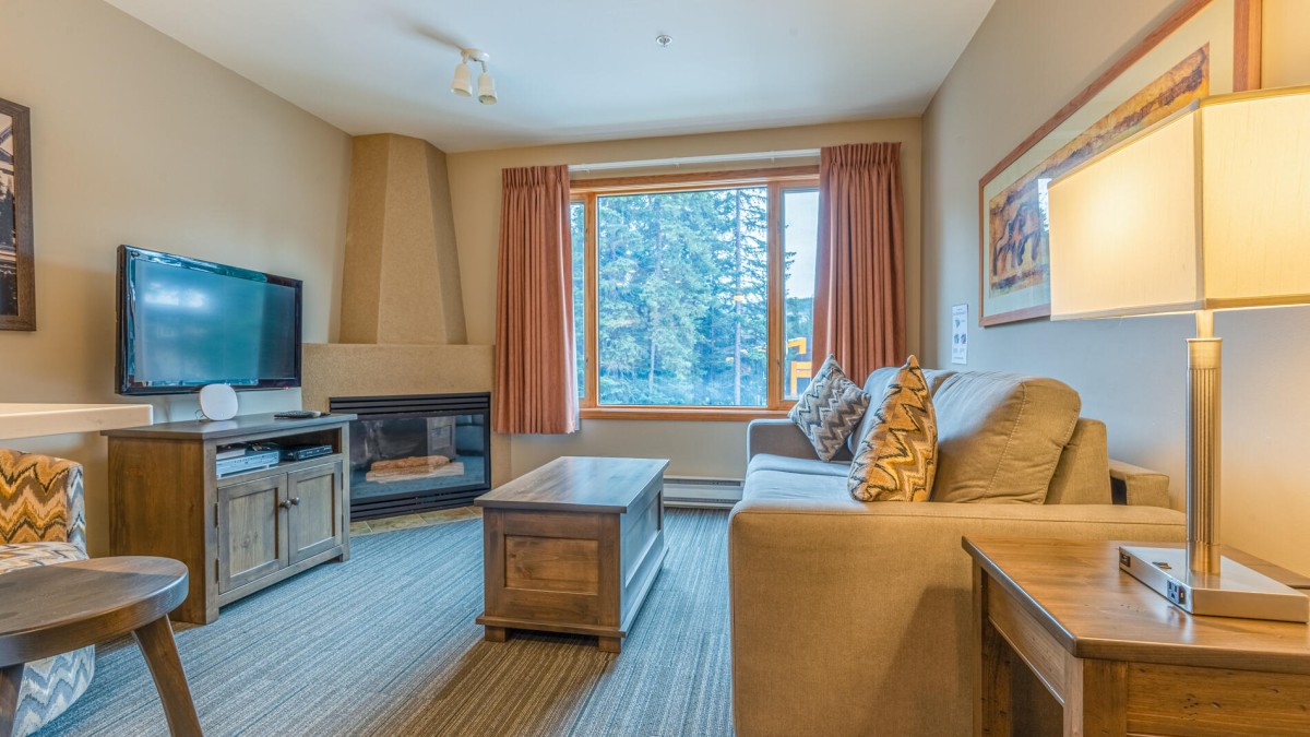 Bear Country Property Management (2018) Ltd.-Cahilty #351/353-image-1