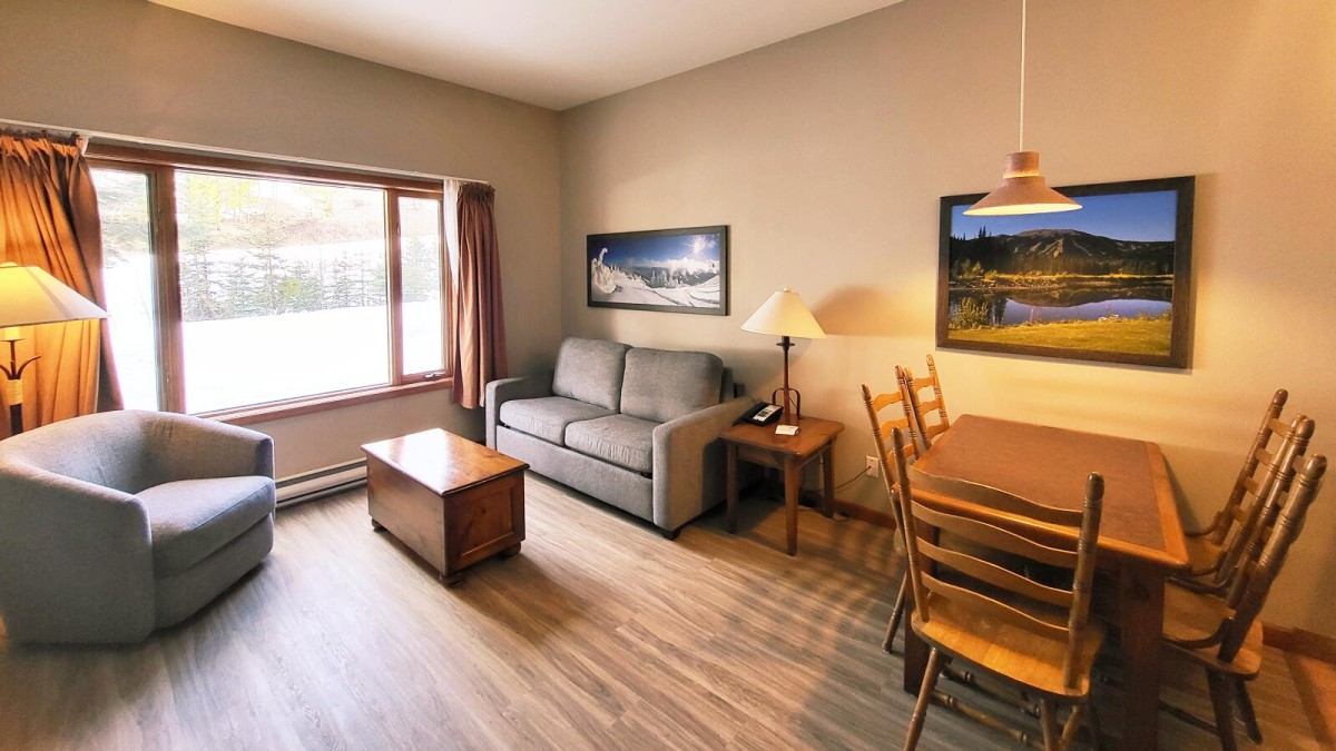 Bear Country Property Management (2018) Ltd.-Cahilty #103-image-1