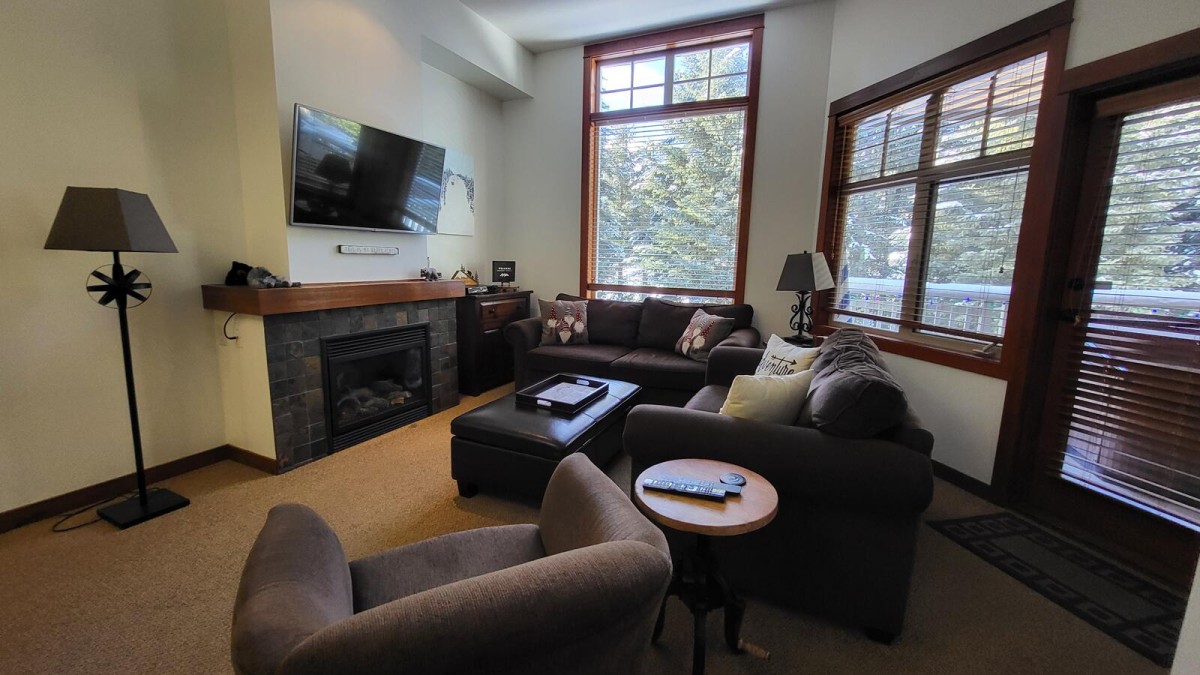 Bear Country Property Management (2018) Ltd.-Settlers Crossing #41-image-1
