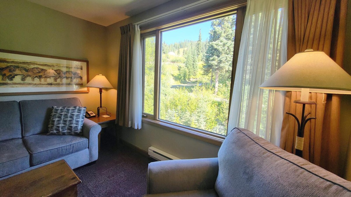 Bear Country Property Management (2018) Ltd.-Cahilty #331-image-1