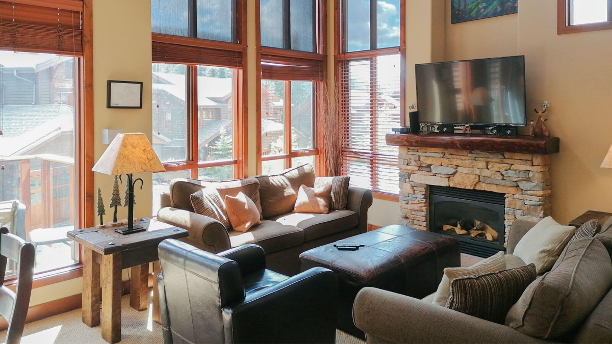 Bear Country Property Management (2018) Ltd.-Woodhaven #19-image-1