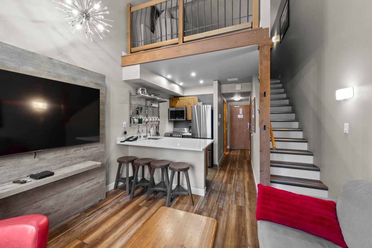 Bear Country Property Management (2018) Ltd.-Cahilty #453-image-1