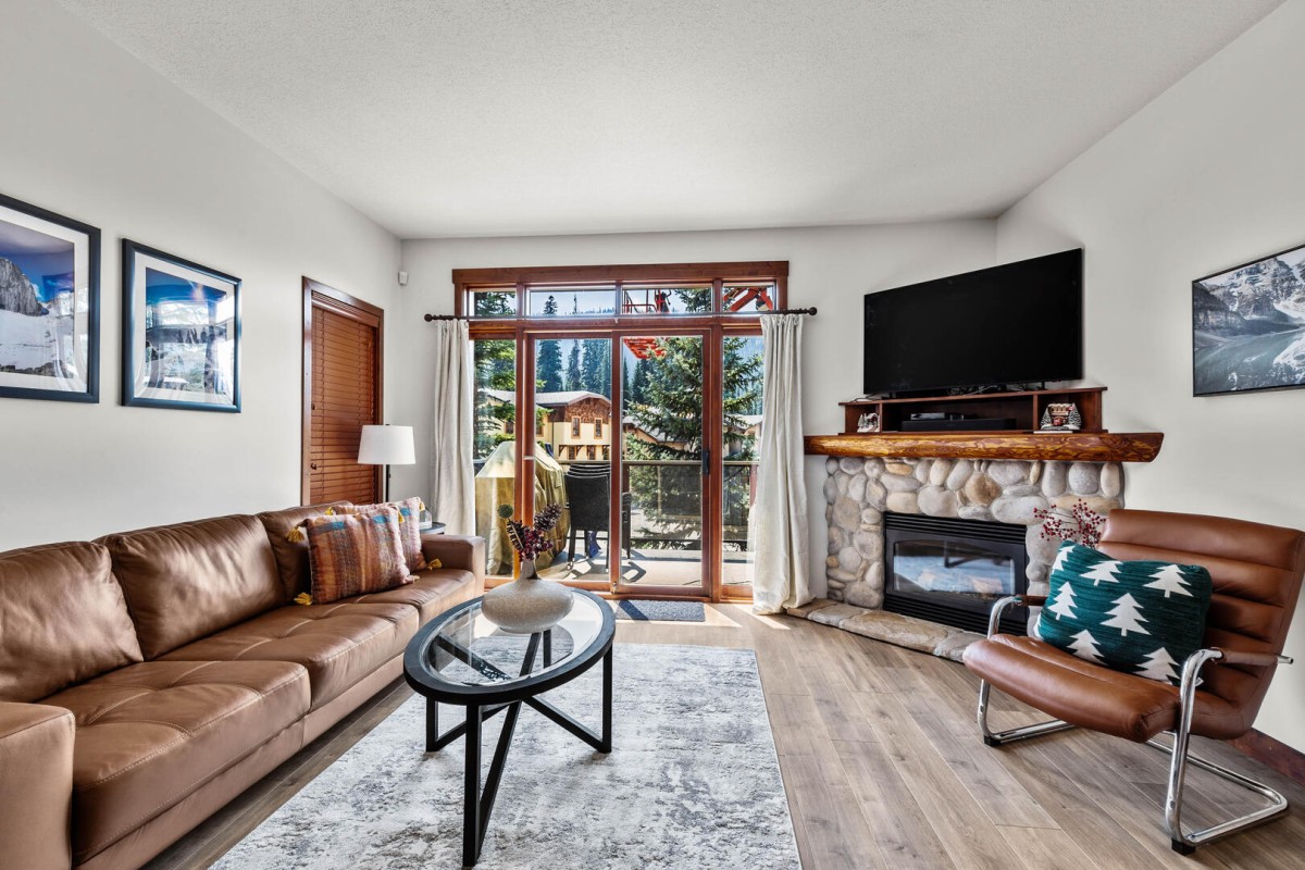 Bear Country Property Management (2018) Ltd.-Trappers Landing #30-image-1