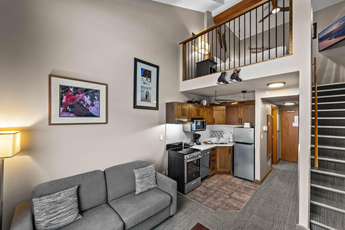 Bear Country Property Management (2018) Ltd.-Cahilty #306-image-1