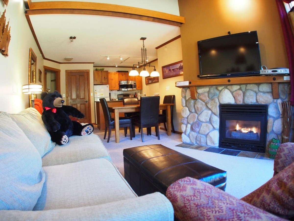Bear Country Property Management (2018) Ltd.-Fireside Lodge #409-image-1