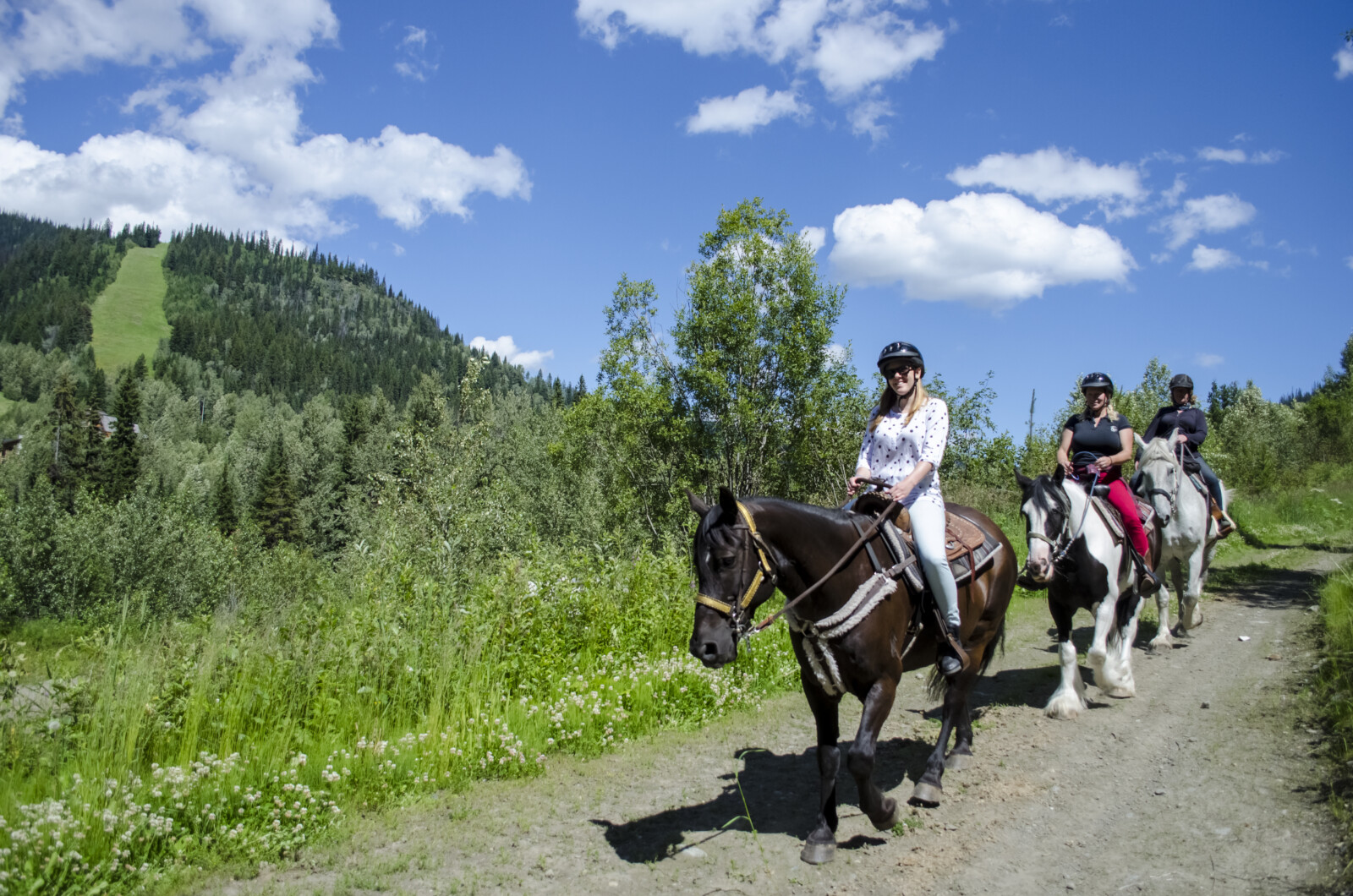 Horseback Riding Sun Peaks