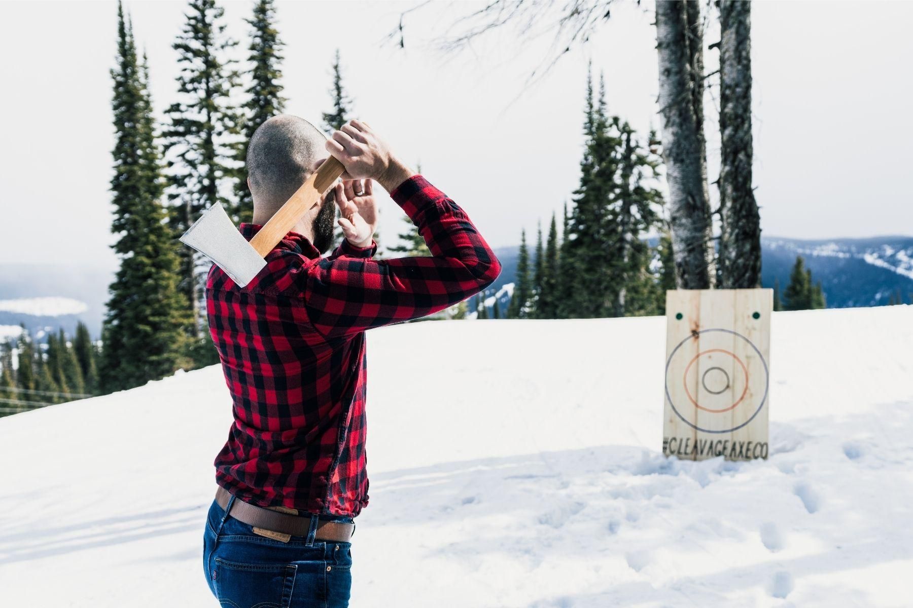 axe throwing outdoors